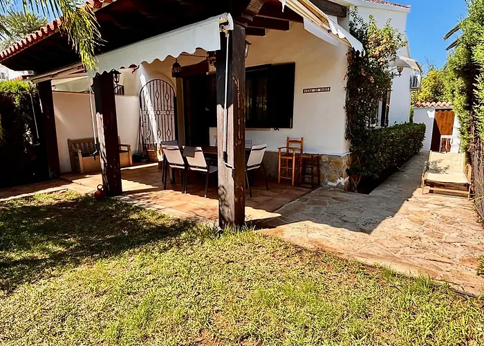 Casa Con Jardin Al Mare